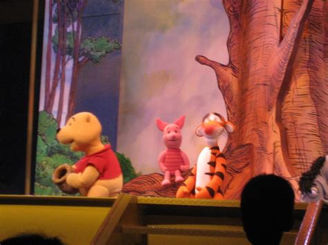 Pooh, Piglet, and Tigger in Playhouse Disney – Live on Stage!