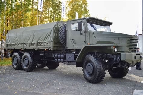 «Торнадо-У»: армейский автомобиль повышенной грузоподъёмности