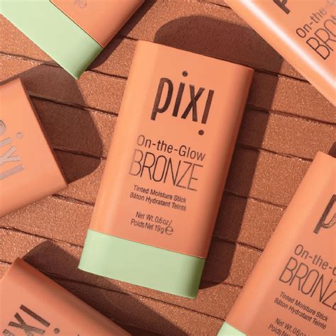 Pixi | Pixi On The Glow Bronze | Women | Cream Bronzers | Flannels