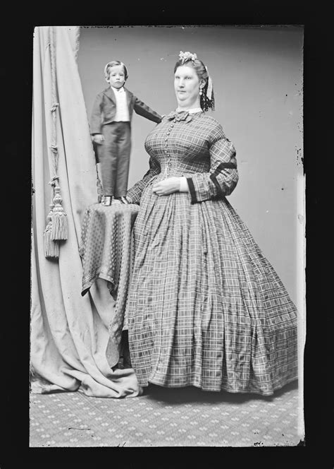 Anna Swan and Lilliputian King | Smithsonian Institution