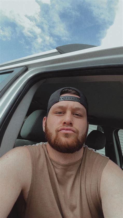 Need me a hot blue collar man with a big truck : r/Gaycountryboys