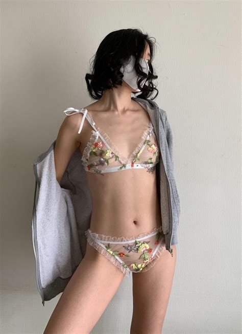 POV: you find your Japanese classmate here | Scrolller