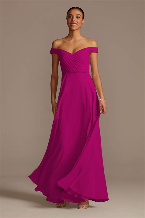 viva magenta    pantones color   year