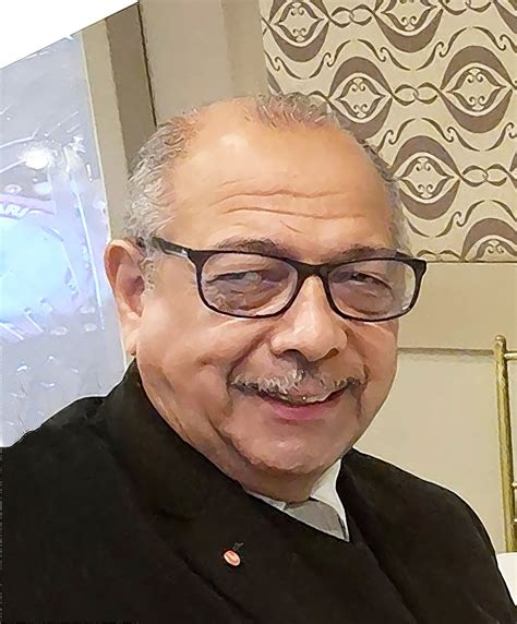 Ricardo - 𝗦𝗘𝗖𝗥𝗘𝗧𝗢𝗦 Que se habrá creído esta serrana. ¿Me habrá