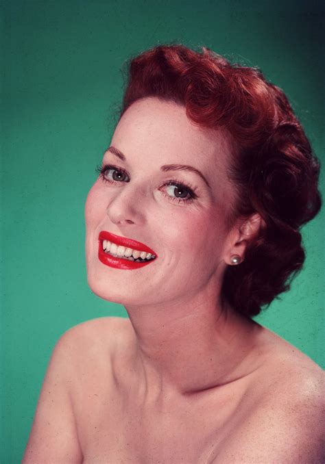 Classify Irish film actress Maureen O'Hara