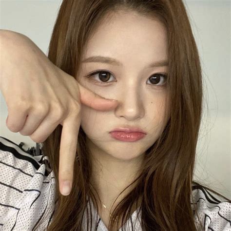 𝐌𝐀𝐍𝐈𝐀𝐂. | Selebriti, Gambar, Gambar pacar