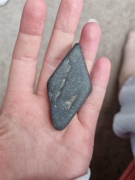 Any ideas, guys? Found in a river in the UK : r/rockhounds