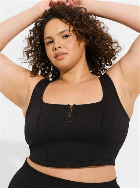 Why the torrid online experience is surprisingly seamless 24