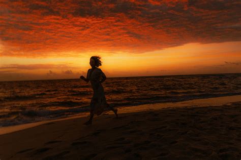 Naked Women In The Beach Photos, Download The BEST Free Naked Women In