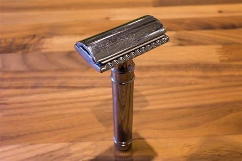 Razers, razors, Razrs and blades. What's the difference? - CNET