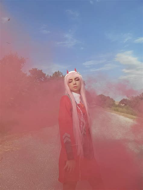 Zero Two : r/cosplaygirls
