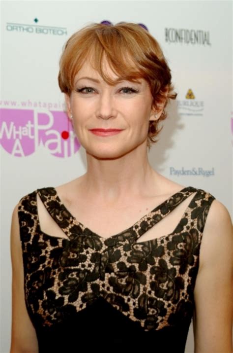 ann magnuson net worth