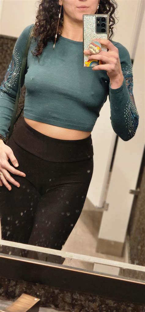 Housewife's OnlyFans: Scandalous Secrets Revealed! - Truth or Fiction