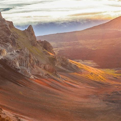 Haleakala Sunrise Maui Tour | Best Haleakalā Tour | Volcano Tours