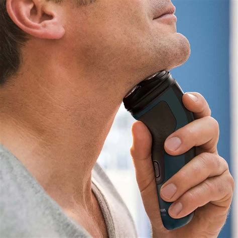 Купить Электробритва мужская Philips S 1131/41 в Москве