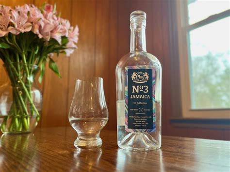 Review: RomDeluxe White Rum School No. 3 (WPH) : r/rum