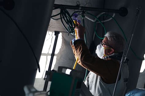 In Crowded Hospitals, Who Will Get Life-Saving Equipment? | WIRED