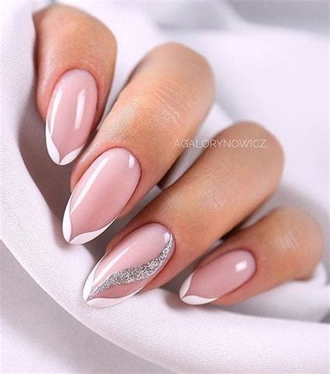 Маникюр на овальные ногти 2024: модный дизайн и новинки | Nail art ...