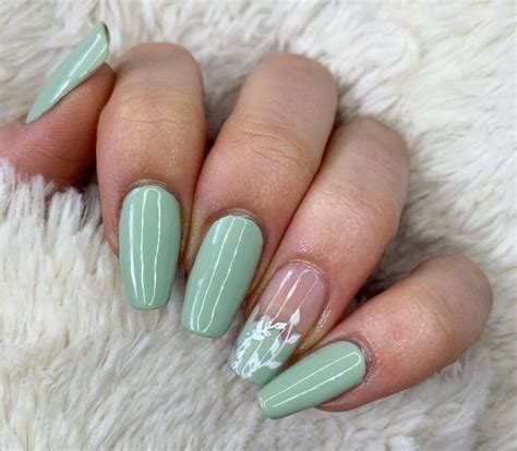 45+ Gorgeous Mint Green Nails To Try This Year For A Fresh Manicure