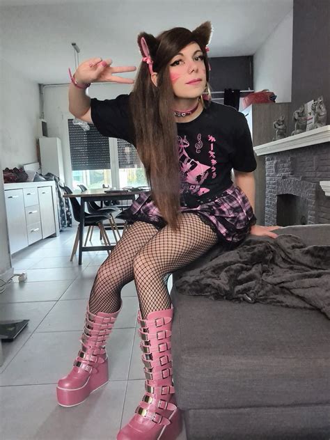 TW Pornstars - Sissy Joyce. Twitter. I lost control over my humiliating