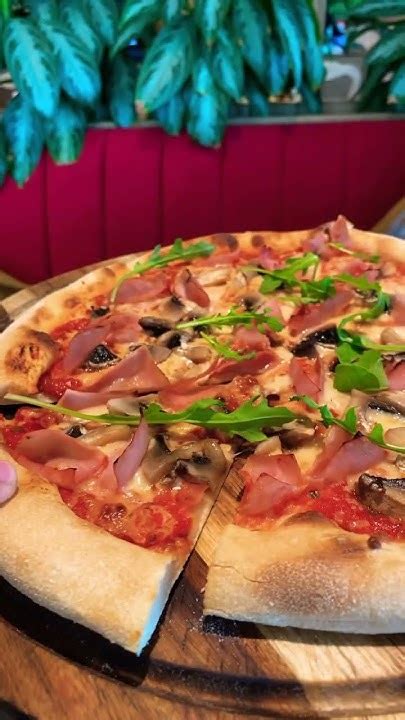 Завтракаем в Чиполучо 😁Кушаем пиццу 🍕#завтрак #пицца #самара #чиполучи ...