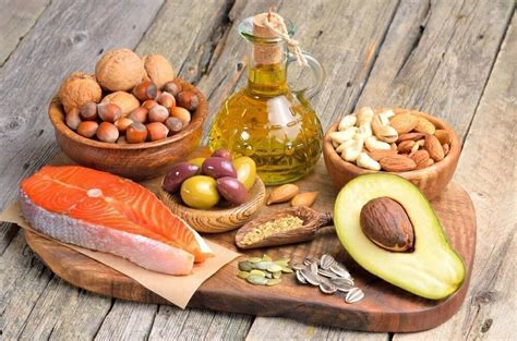 Полезные жиры: что это такое, список продуктов, в которых содержатся