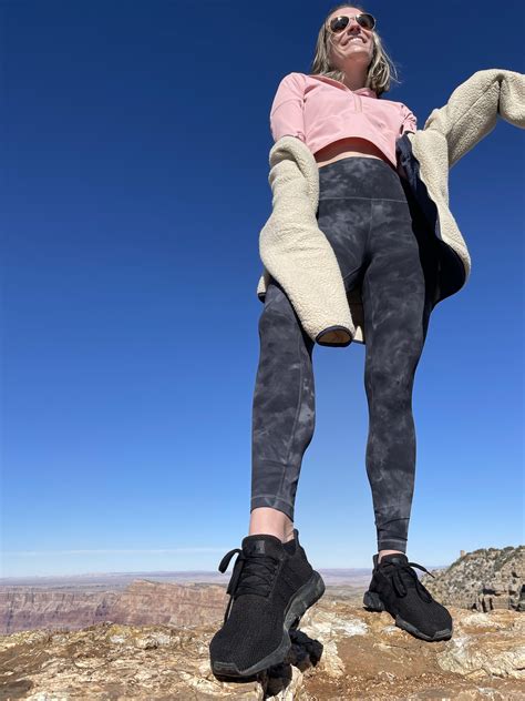 Your new favorite giantess : u/giantesstara