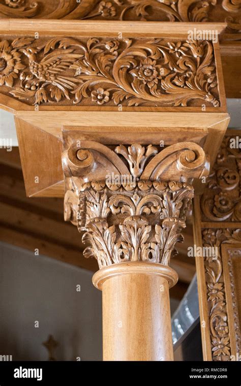 church pillar decoration  jasmine hodges blog