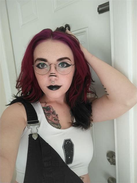 Anyone Appreciate a Goth Girl With Glasses? : GirlswithGlasses