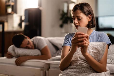 how to know if your woman is cheating