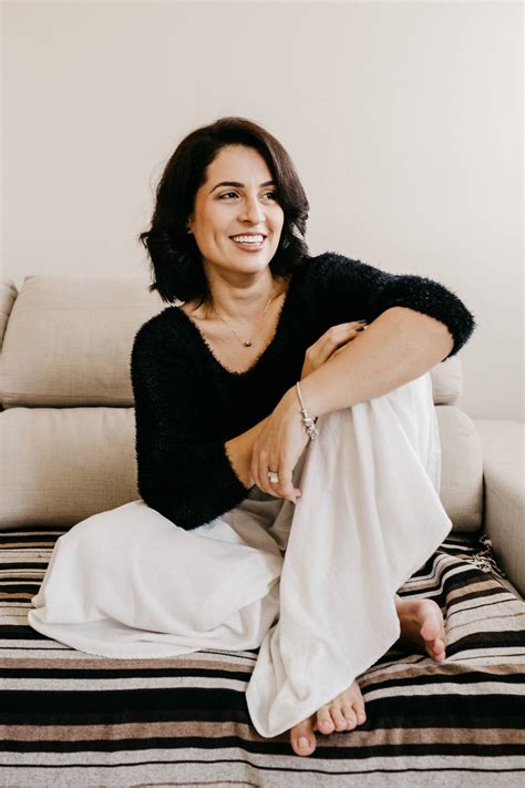[100+] Beautiful Mature Woman Wallpapers | Wallpapers.com