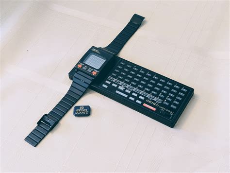 Seiko DATA-2000 - The First "Smartwatch" (1983-1984) – Westport Tech Museum