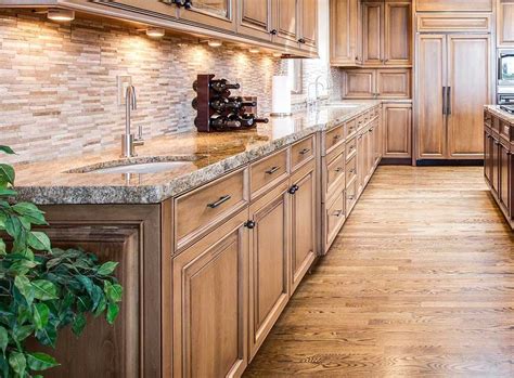 10 Oak Kitchen Ideas for Every Home 2025 | Checkatrade