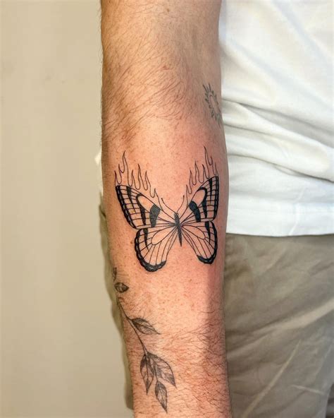 Discover 84+ masculine manly butterfly tattoo latest - in.cdgdbentre