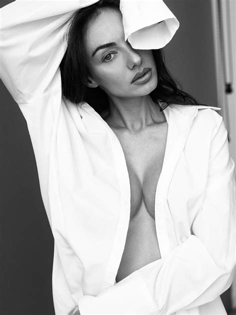 ALESYA :: Behance