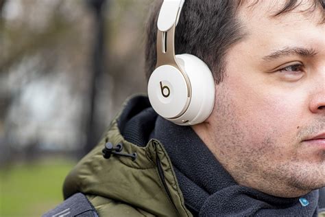 Mobile-review.com Обзор беспроводных наушников с шумоподавлением Beats ...