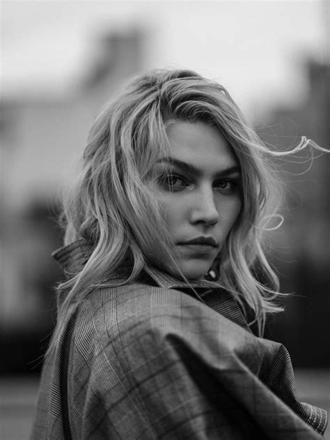 Aline Weber ELLE Serbia JUANKR Editorial