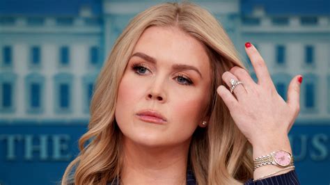 Diamond Expert Tells Us Karoline Leavitts Flashy Engagement Ring Is