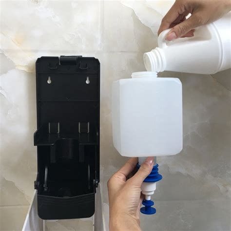 How To Refill A Soap Dispenser | Storables