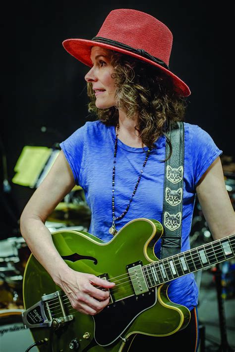 Edie Brickell Sexy