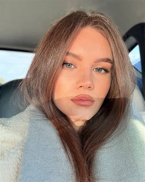 Alesya🇰🇷서율🇨🇳爱灵 (@alesya_bmodel) • Instagram photos and videos