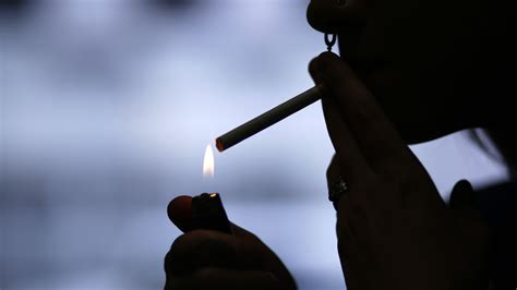 Chantix smoking-cessation pill does not increase risk of suicide, study ...