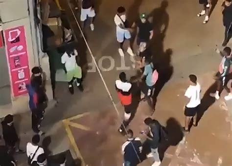 La disputa por un partido de fútbol sala en Tàrrega acaba a puñetazos y