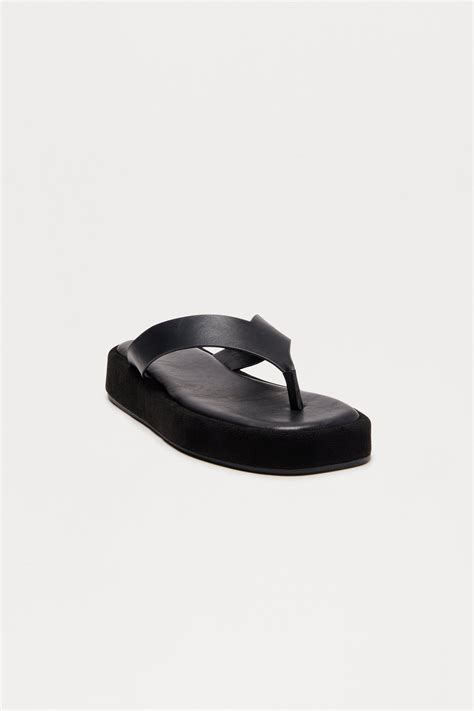 Linny Platform Flip Flops - Black | Fashion Nova