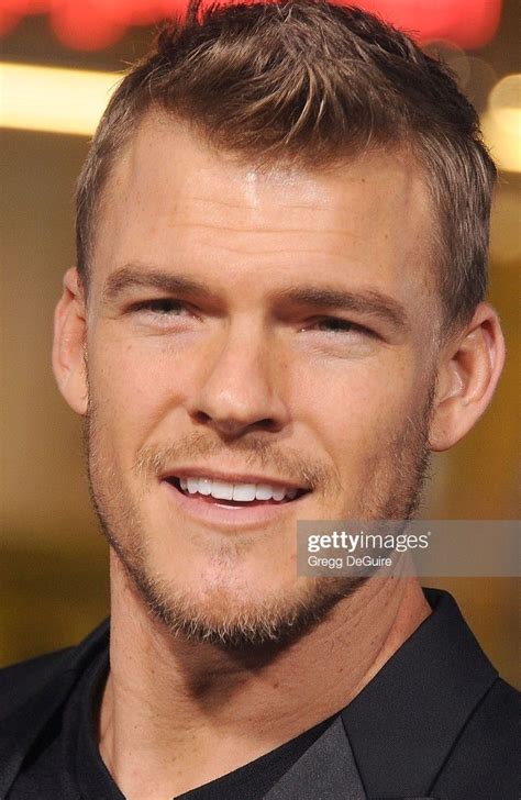 Alan ritchson bio net worth wife kids height movies and tv shows – Artofit