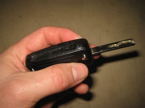 how to change battery in gmc terrain key fob
