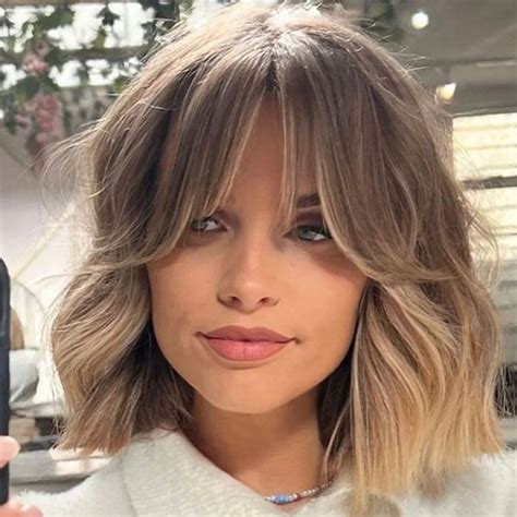 15 mikádo účesů – oslňte dlouhým, krátkým či prostříhaným! - BeautyBlog