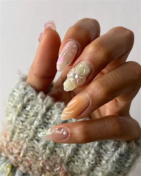 Unha Em Gel Tendência - Unha em gel amendoada é tendência! Veja 7 ideias para se inspirar ...