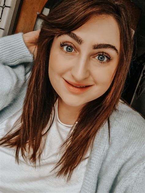 8 Simple Ways To Improve Your Mood | The Curvaceous Vegan