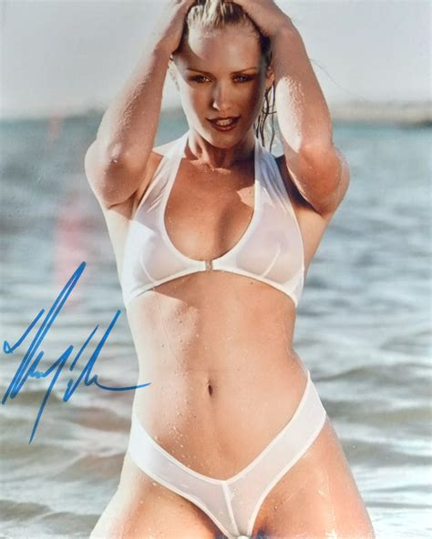 Nicky Whelan Nikki
